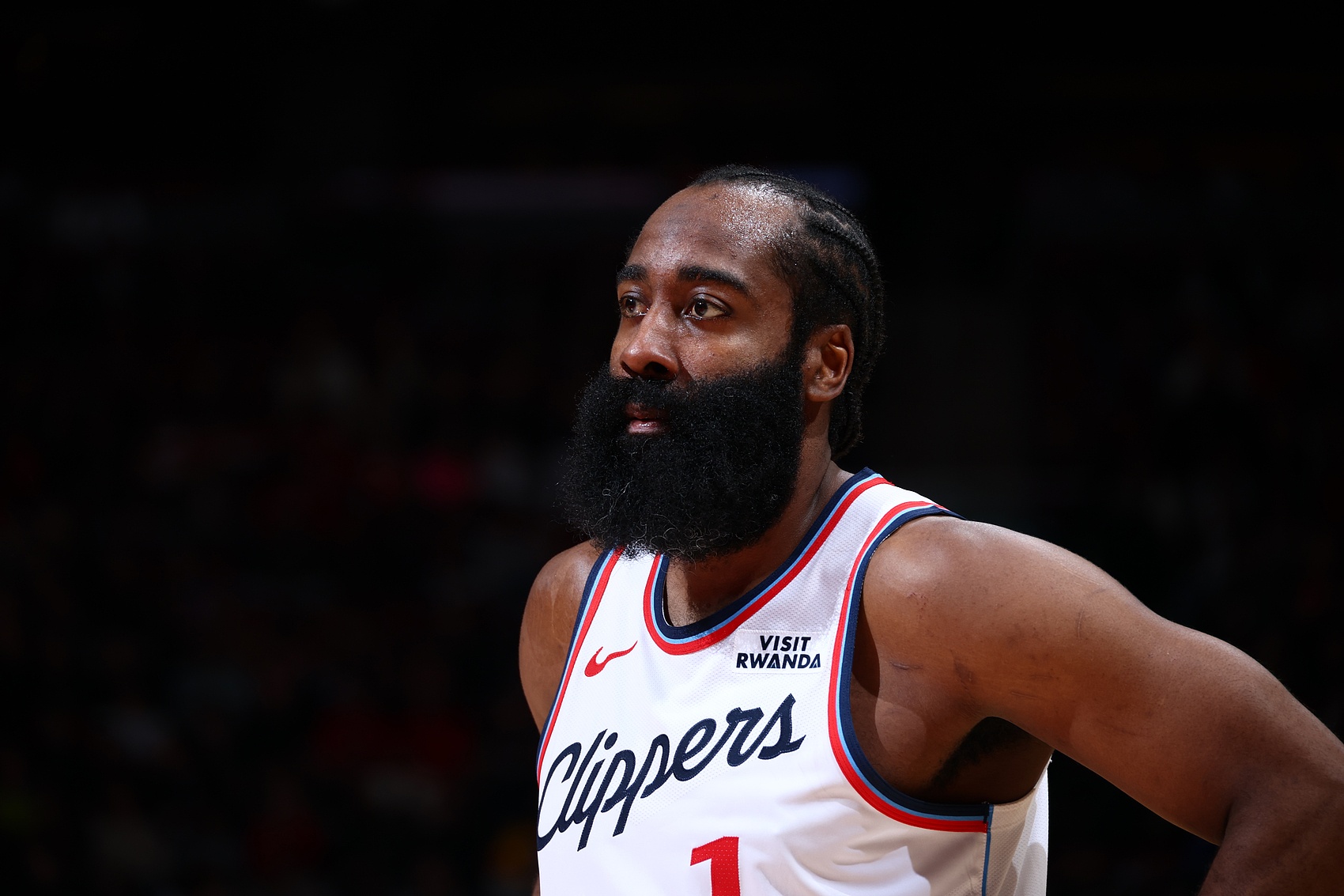 pg电子福利-失误略多！哈登打满首节9中4 得到12分4篮板1助攻3失误